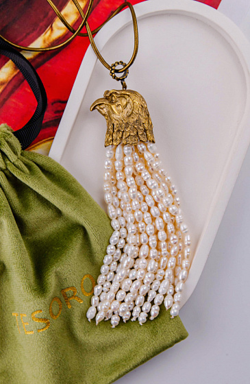 картинка Колье Орел (жемчуг, натуральная кожа, кулон 12х3 см, 80+6 см) Россия SOIN  101 01 01 ювелирный  магазин Калина являющийся официальным дистрибьютором в России 