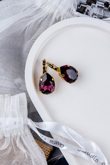 картинка Серьги Капля мал. (кристалл пурпурный, 2,6х13,см, 8 гр) Италия  Claudio Canzian 002 02 230 ювелирный  магазин Калина являющийся официальным дистрибьютором в России 