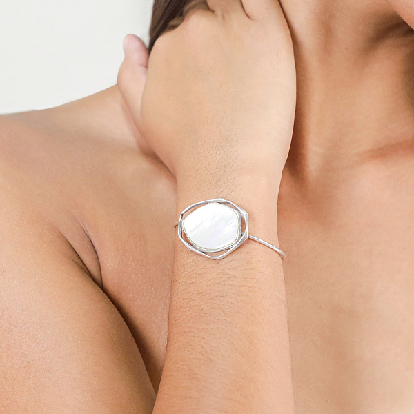 Браслет REFLET (перламутр, 7,05 гр, 56 см, г/п: серебро, регулируется) 13-69406 Франция Ori-Tao