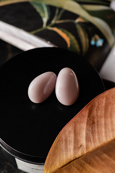 Пусеты Goccia пудровый Италия ENZO BENZO