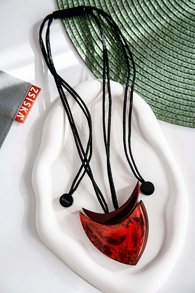 Колье ORA красный длина регулируется Голландия ZSISKA