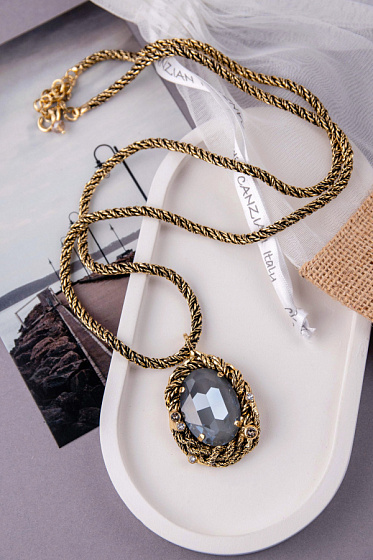 картинка Колье Анастасия (кристалл серый с голубым цветом, 5х3,3 см, 80см) Италия Claudio Canzian 002 05 371 ювелирный  магазин Калина являющийся официальным дистрибьютором в России 