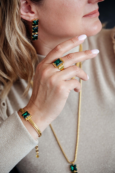 Кольцо (кристалл зеленый) Италия  Claudio Canzian 002 01 454