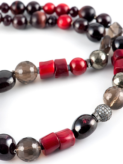 картинка Колье Царица (Раухтопаз, гранат, пирит, коралл, кр. Preciosa) 10120421 Россия ювелирный  магазин Калина являющийся официальным дистрибьютором в России 