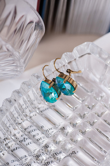 картинка Серьги Капля мал. (кристалл-бирюзово-зеленый)  2,6х13,см, 8 гр Италия  Claudio Canzian 002 02 230 ювелирный  магазин Калина являющийся официальным дистрибьютором в России 