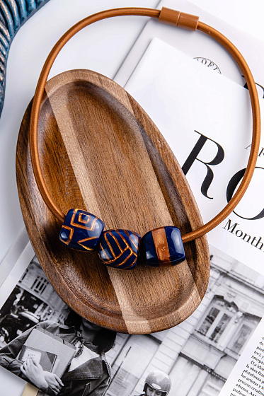 картинка Колье Bliss inspiration, синий, терракотовый, 2.2 см., длина 50 см. Голландия ZSISKA BI051Q50 ювелирный  магазин Калина являющийся официальным дистрибьютором в России 