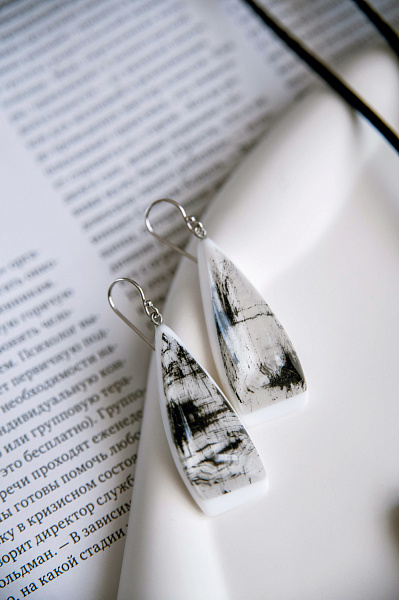 Серьги Illucion белый 4х1,7 см Голландия ZSISKA