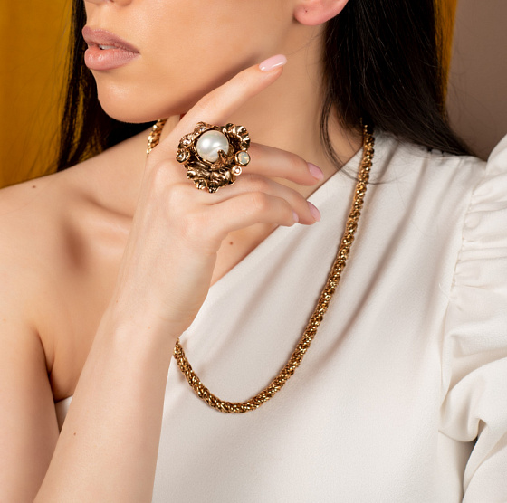 картинка Кольцо Цветок (Майорка, кристаллы медовые, белый опал) Италия  Claudio Canzian 002 01 138 ювелирный  магазин Калина являющийся официальным дистрибьютором в России 