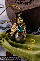 Колье Амурчик (кристалл зелен, хлопк.жемчуг, н.кожа, кулон 5,5х3,7см, 80+6 см) Россия SOIN 101 01 05