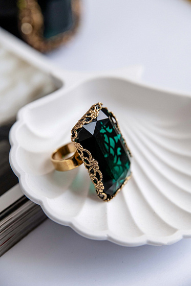 картинка Кольцо (кристалл зеленый, г/п: золото, 3,7х2,7см) Италия  Claudio Canzian 002 01 476 ювелирный  магазин Калина являющийся официальным дистрибьютором в России 