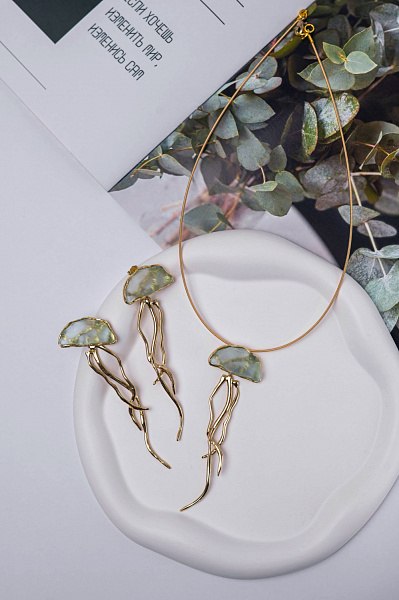 Колье Медуза (акрил, г/п: золото) Греция Kalliope 022 05 013