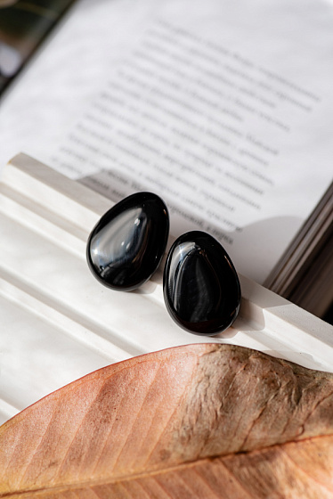 картинка Пусеты Goccia черный Италия ENZO BENZO ювелирный  магазин Калина являющийся официальным дистрибьютором в России 