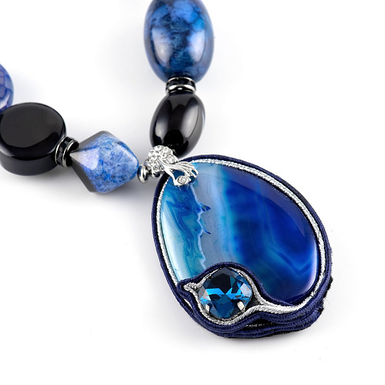 картинка КольеSL (Агат, авантюрин, хруст.стекло, кр.Preciosa, латунь. Г/п) Россия 10119881 ювелирный  магазин Калина являющийся официальным дистрибьютором в России 