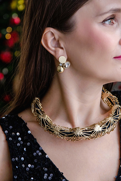 Колье (хлопковая нить - черная, г/п: золото, 49х2,5 см) Греция Kalliope 002 05 060