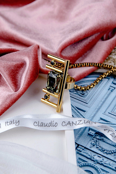 Кольцо Арт деко (кристаллы графит, черный, 4,4х2 см, регулируется) Италия Claudio Canzian 002 01 573