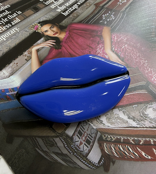 картинка Брошь MURANO Lips  синяя Италия ювелирный  магазин Калина являющийся официальным дистрибьютором в России 