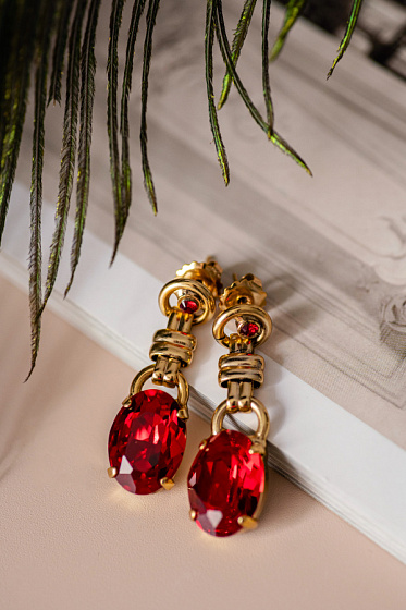картинка Серьги (красный кристалл, 4.1х1,3 см, 13 гр.) Италия Claudio Canzian 002 02 313 ювелирный  магазин Калина являющийся официальным дистрибьютором в России 