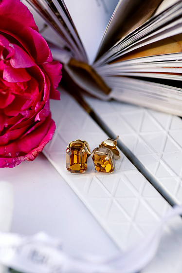 картинка Пусеты (багетный кристалл - янтарный) Италия  Claudio Canzian 002 02 613 ювелирный  магазин Калина являющийся официальным дистрибьютором в России 