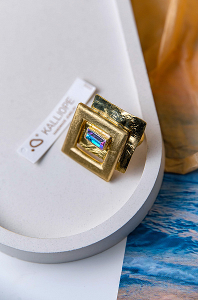 Кольцо (кристалл мультиколор, 3,4х3,1 см, г/п: золото, регулир.) Греция Kalliope 022 01 032 