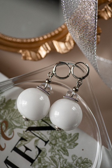картинка Серьги MURANO Sfere белые Италия ювелирный  магазин Калина являющийся официальным дистрибьютором в России 