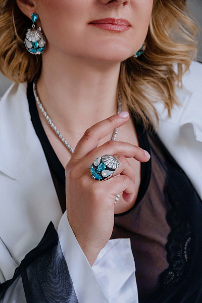 Кольцо Круиз (кристаллы бирюзовые, белый опал 3,4х2,6х1,7 см) Италия  Claudio Canzian 002 01 543