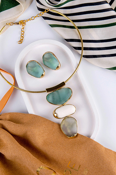 Колье (юв. смола, г/п: золото, 7,4х3,4 см) Греция Kalliope 022 05 065