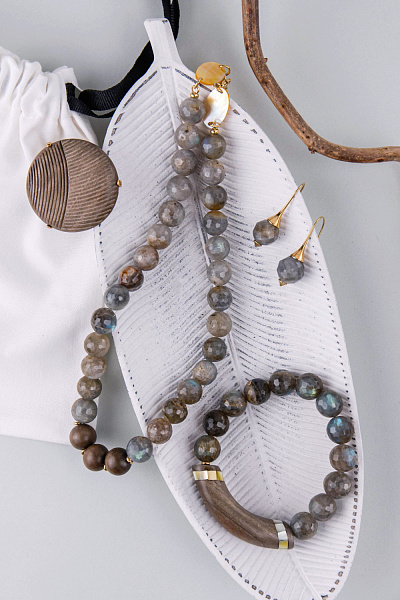 Колье Eclipse (лабрадор, перламутр) 15-43533 Франция Nature Bijjoux 