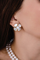 Клипсы (перламутр, г/п: золото. 2.4х2.4см) Франция Philippe Ferrandis MISS CAMELIA MC10