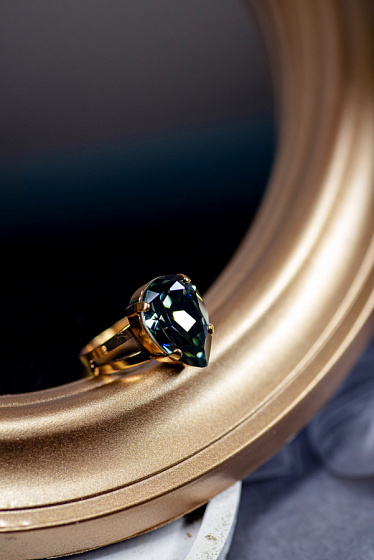 картинка Кольцо Капля мал. (кристалл графит, 1,8х1,4 см, высота 0,8 см) Италия  Claudio Canzian 002 01 185 ювелирный  магазин Калина являющийся официальным дистрибьютором в России 