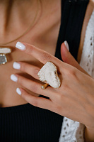 Кольцо (ювелир.смола, 4х2,7 см, г/п: золото, регулирю) Греция Kalliope 022 01 031