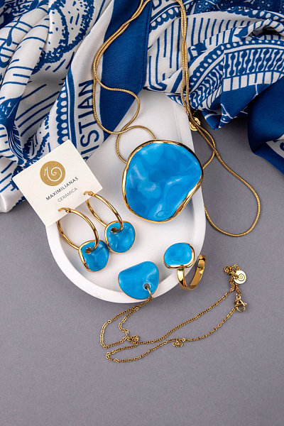 Колье (керамика голубой, г/п: золото, длина 60 см, 5х4.7 см) Испания  01905014 Maximilianas