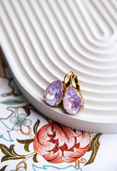 картинка Серьги Капля мал. (сиренево-лунный кристалл, 2,6х13,см, 8 гр) Италия  Claudio Canzian 002 02 230 ювелирный  магазин Калина являющийся официальным дистрибьютором в России 