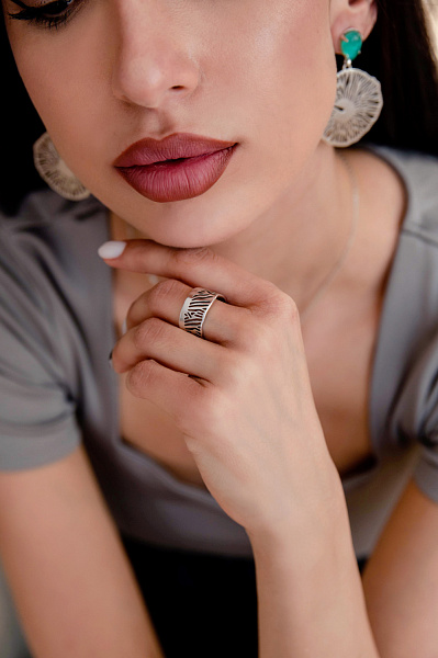 Кольцо WATER LILY (г/п: серебро, регулир. от 17р., 4,35 гр.) 19--40451 Франция Ori-Tao