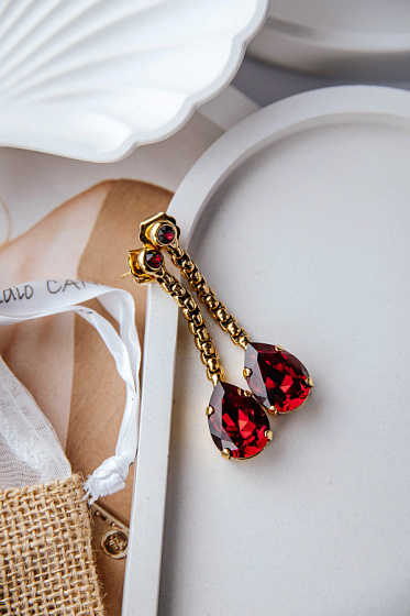 картинка Серьги (кристалл красный, 5,2х1,3 см, 12 гр. г/п: золото) Италия Claudio Canzian 002 02 408 ювелирный  магазин Калина являющийся официальным дистрибьютором в России 