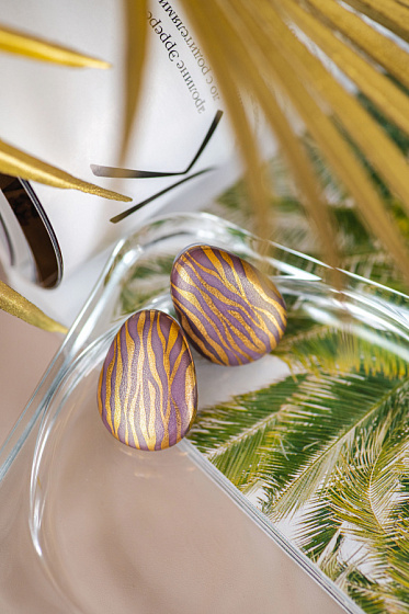 картинка Пусеты Afrika Goccia сливовые 3x2 см Италия ENZO BENZO  ювелирный  магазин Калина являющийся официальным дистрибьютором в России 