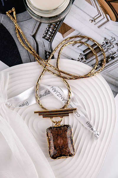 Колье-брошь (Баварское стекло, аметист, 5.7х5.2 см, 80см) Италия Claudio Canzian 002 11 057