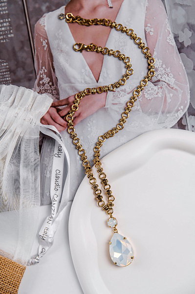 Колье Капля б. (кристалл белый опал) Италия  Claudio Canzian  002 05 350