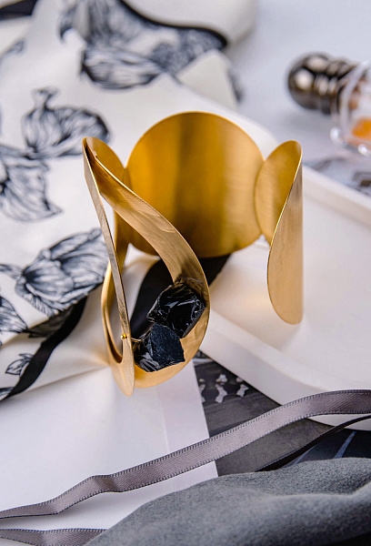 Браслет (кафф с турмалином, г/п: золото) Греция Katerina Vassou KV25.1-302006G