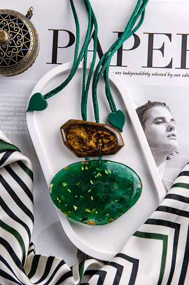 картинка Колье Pyrite, зеленый, золото, длина регулируется Голландия ZSISKA P200201GREEQ00 ювелирный  магазин Калина являющийся официальным дистрибьютором в России 