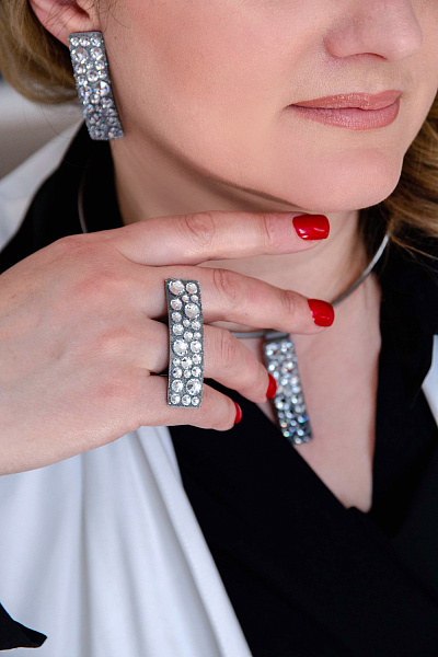 Кольцо (кристаллы Swarovski, 5х1.5 см, г/п: золото, регулируемый) Katerina Vassou KV26.1-404788B