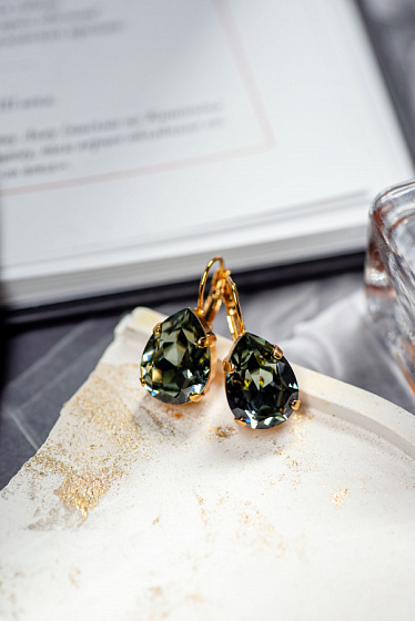 картинка Серьги Капля мал. (кристалл графит) 2,6х13,см, 8 гр Италия  Claudio Canzian 002 02 230 ювелирный  магазин Калина являющийся официальным дистрибьютором в России 