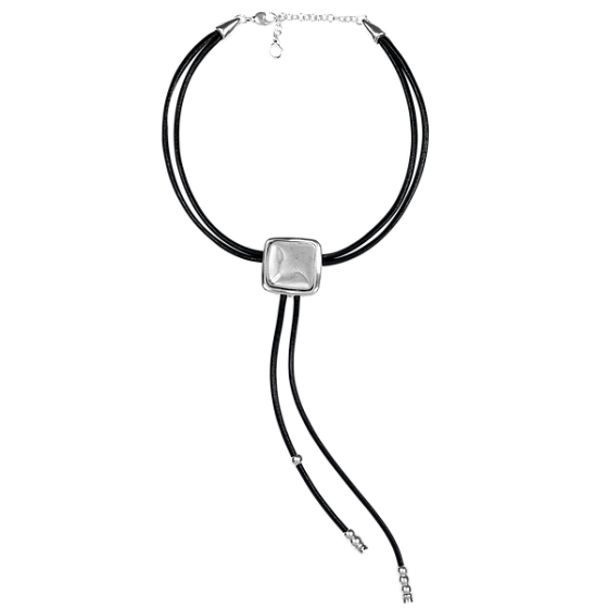 картинка Колье (нат.кожа, г/п: серебро, регулируется) 243801-00 Испания Ciclon Kubik  ювелирный  магазин Калина являющийся официальным дистрибьютором в России 