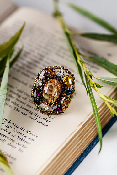 картинка Кольцо  (кристаллы разноцветные) Италия  Claudio Canzian 002 01 189 ювелирный  магазин Калина являющийся официальным дистрибьютором в России 