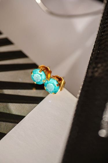 картинка Пусеты (кристалл мятный с голубым блеском) Италия  Claudio Canzian 002 02 325 ювелирный  магазин Калина являющийся официальным дистрибьютором в России 