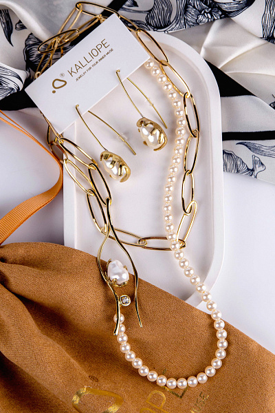 Колье (жемчуг, майорка, г/п: золото, 110 см, 8х5 см) Греция Kalliope 022 05 077