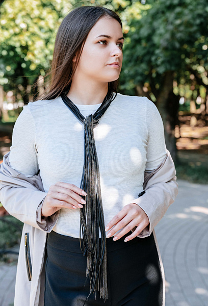 Колье Dea (натуральная кожа - серая, г/п: родий)  Италия Perfetto