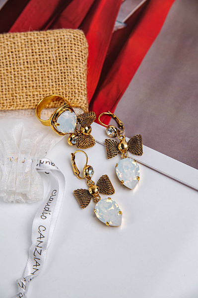 Серьги Банты (кристалл лунный 5,5х2см) Италия  Claudio Canzian 002 02 301