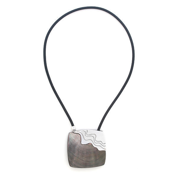 Колье Mindoro (Палаванский перламутр, 5х5 см, 43 см) 13-44110 Франция Nature Bijjoux 