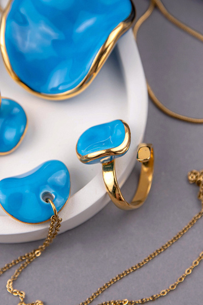 Кольцо (керамика голубой, г/п: золото,размер регул.1.8х1.8 см) Испания 01901004