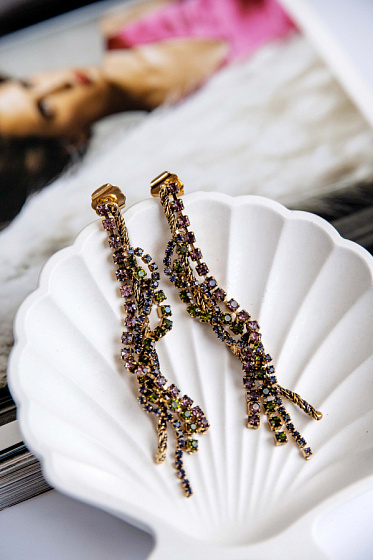 картинка Серьги (кристалл сиреневый, зеленый, г/п: золото, 9,5х1,2 см) Италия  Claudio Canzian 002 02 706 ювелирный  магазин Калина являющийся официальным дистрибьютором в России 